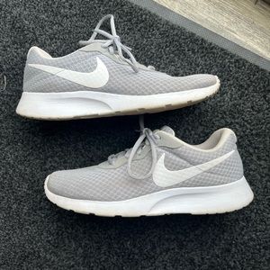 Nike tennis shoes